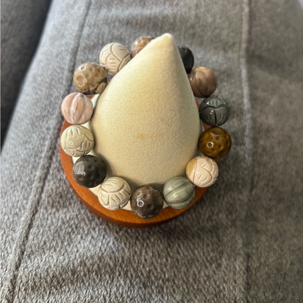 Alashan Agate Carved Stone Bead Bracelet